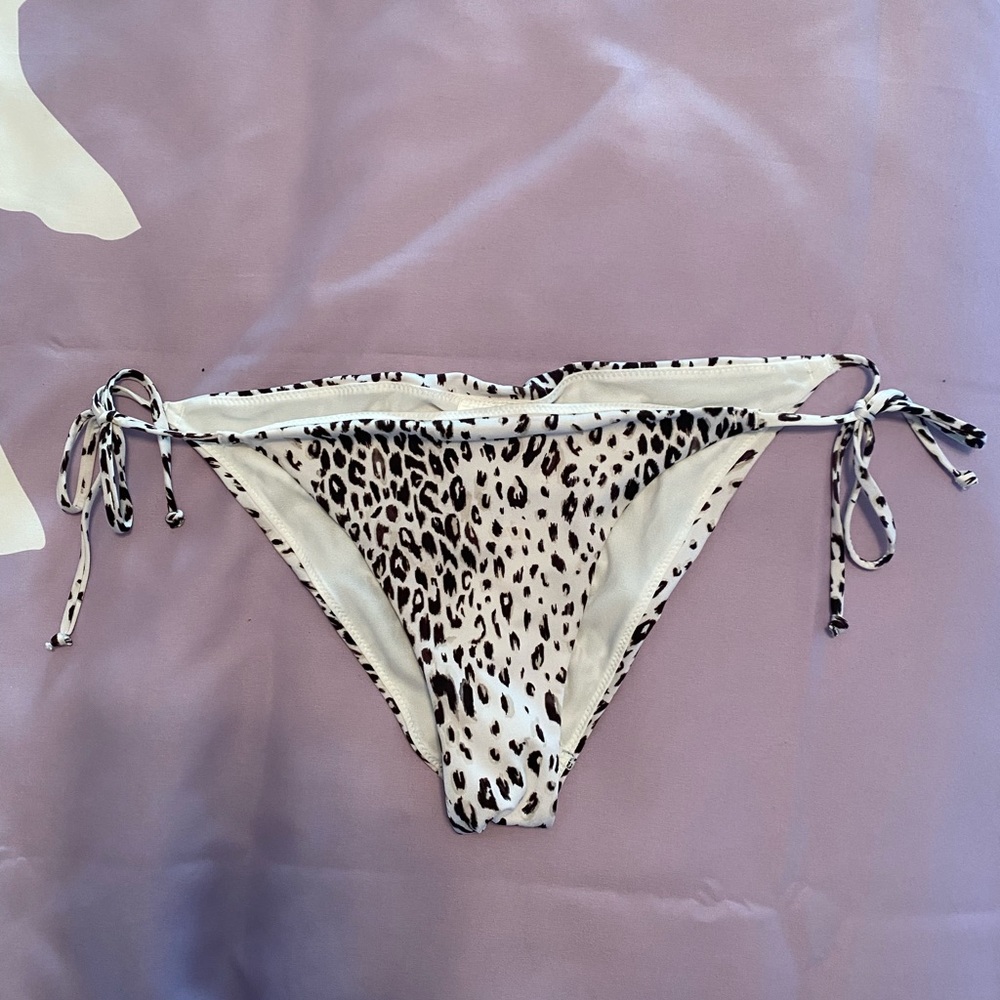 H&M ruched back side tie tanga bikini bottom